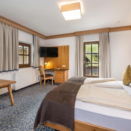 Naturhotel Huettenwirt Im Grossarltal Hüttschlag Eksteriør bilde