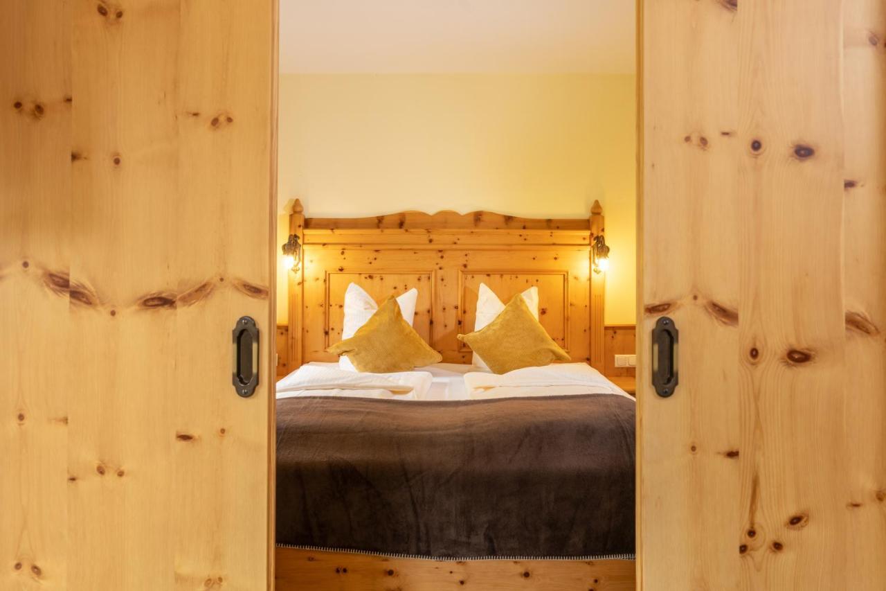 Naturhotel Huettenwirt Im Grossarltal Hüttschlag Eksteriør bilde