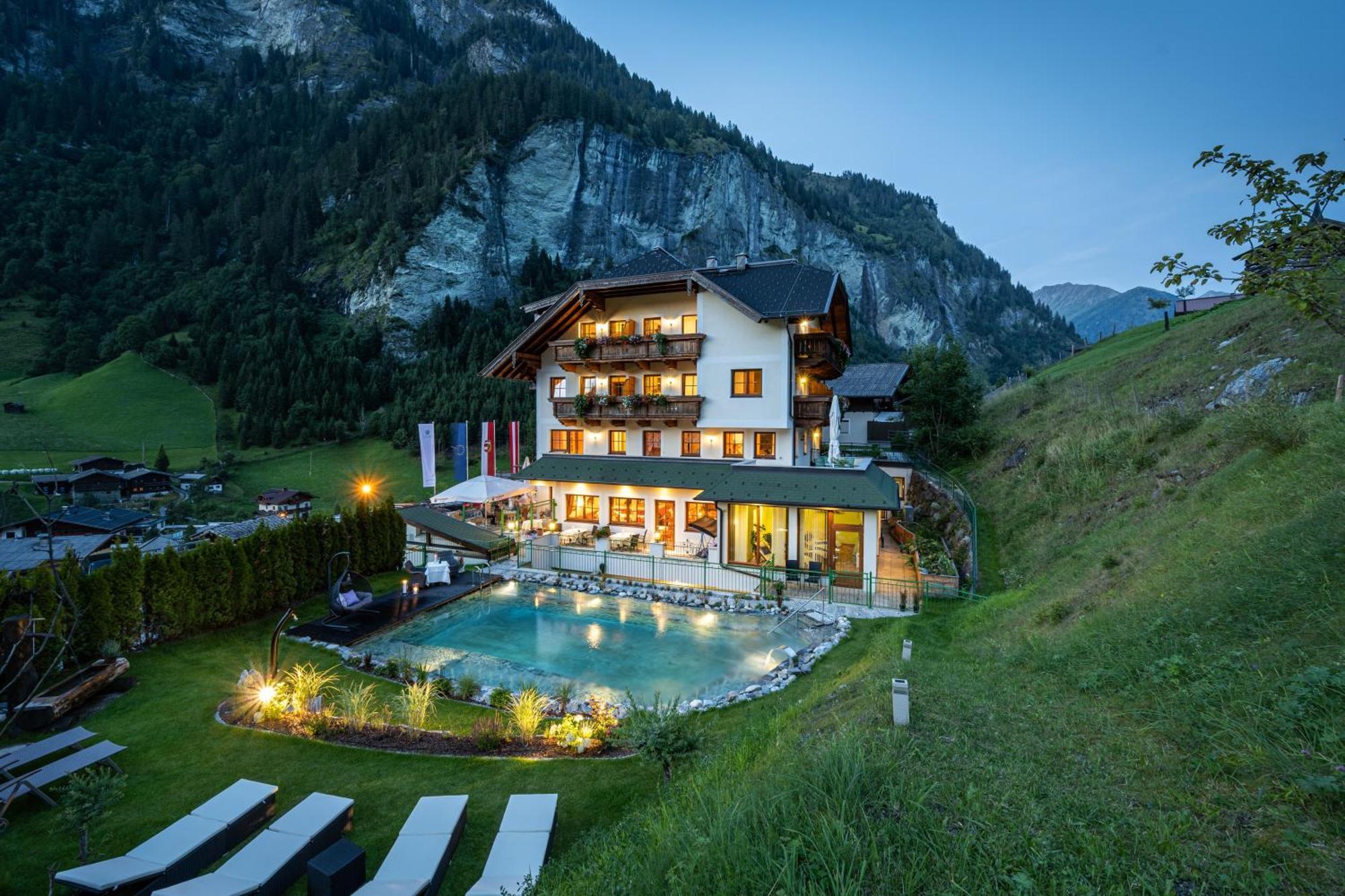 Naturhotel Huettenwirt Im Grossarltal Hüttschlag Eksteriør bilde